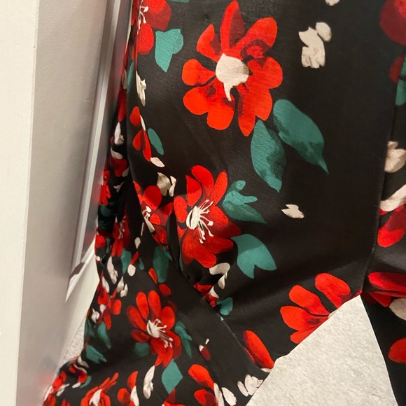 STUNNING URBAN OUTFITTERS DRESS - Picture 3 of 3